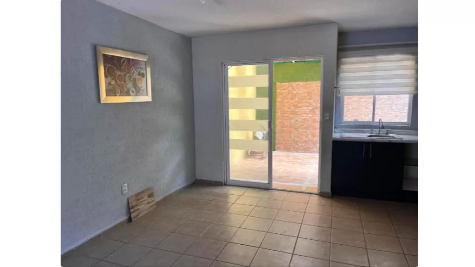 Rento bonita casa en condo